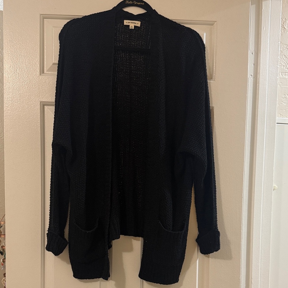 Eesome Classic Black Women's Cardigan